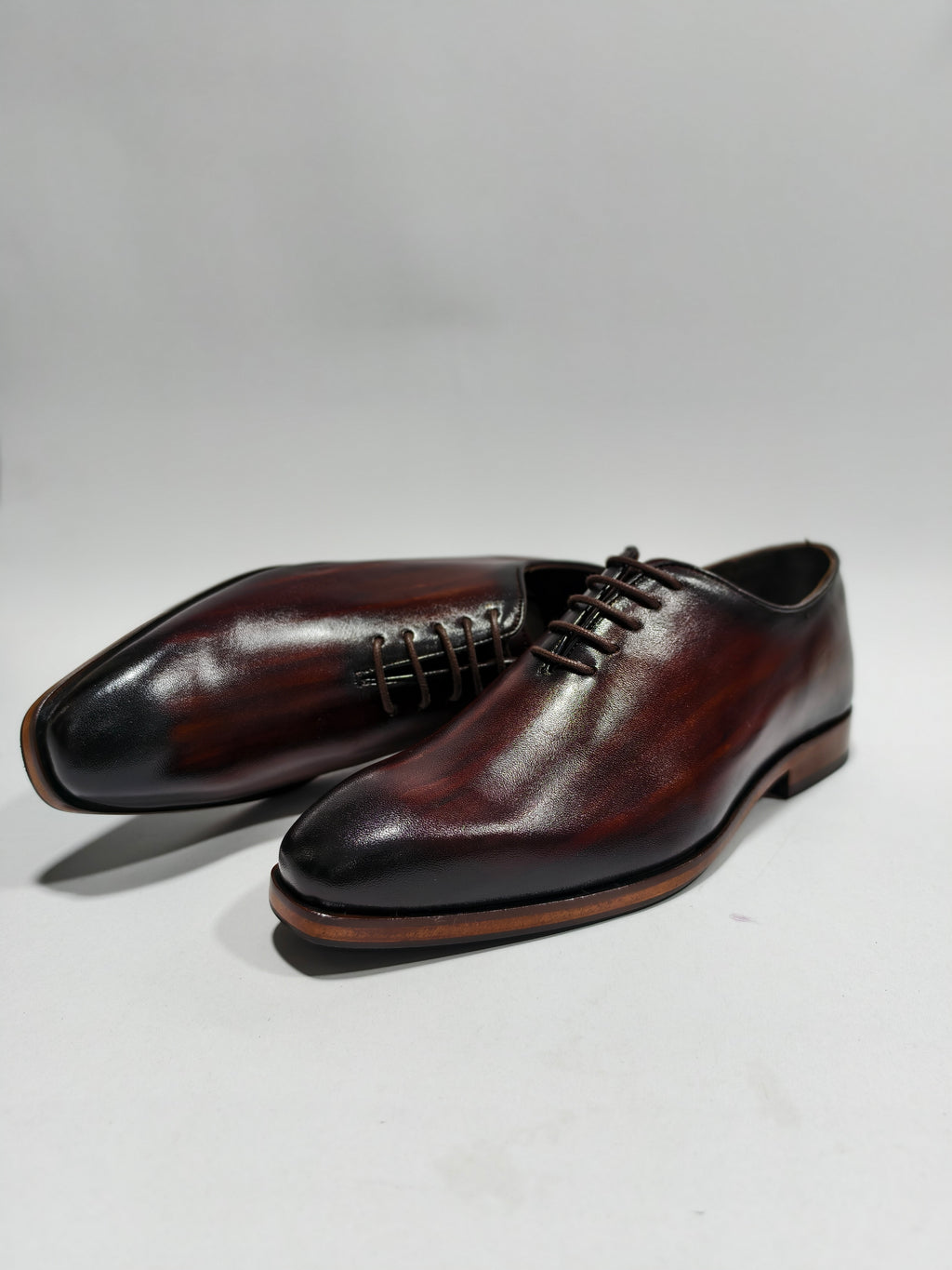 Wholecut Oxford hand Painted Patina