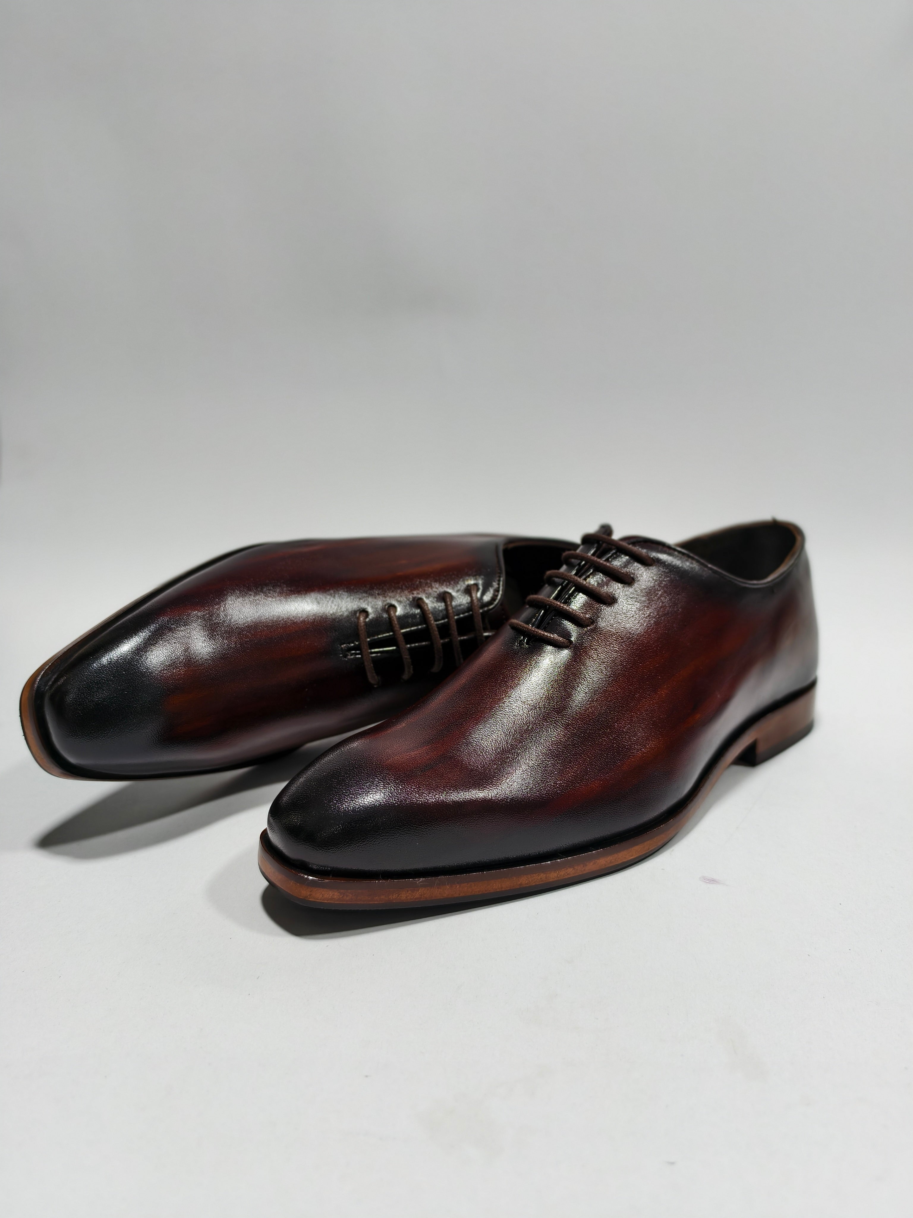 Wholecut Oxford hand Painted Patina