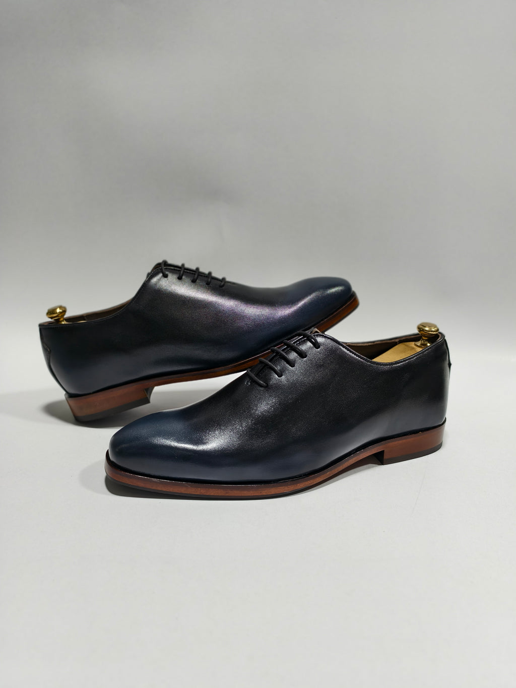 Wholecut Oxford Dual colour Hand-painted PATINA FINISHED
