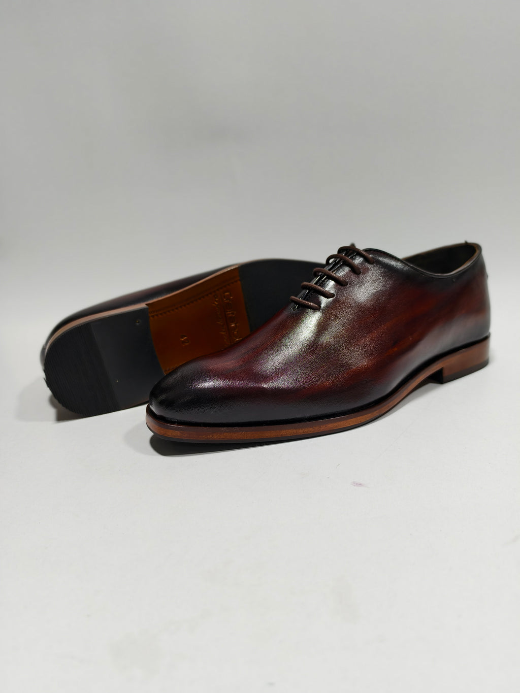 Wholecut Oxford hand Painted Patina