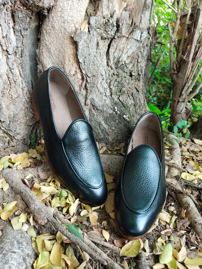 Belgian Loafer in Natural Milled Leather Black with Leather Sole