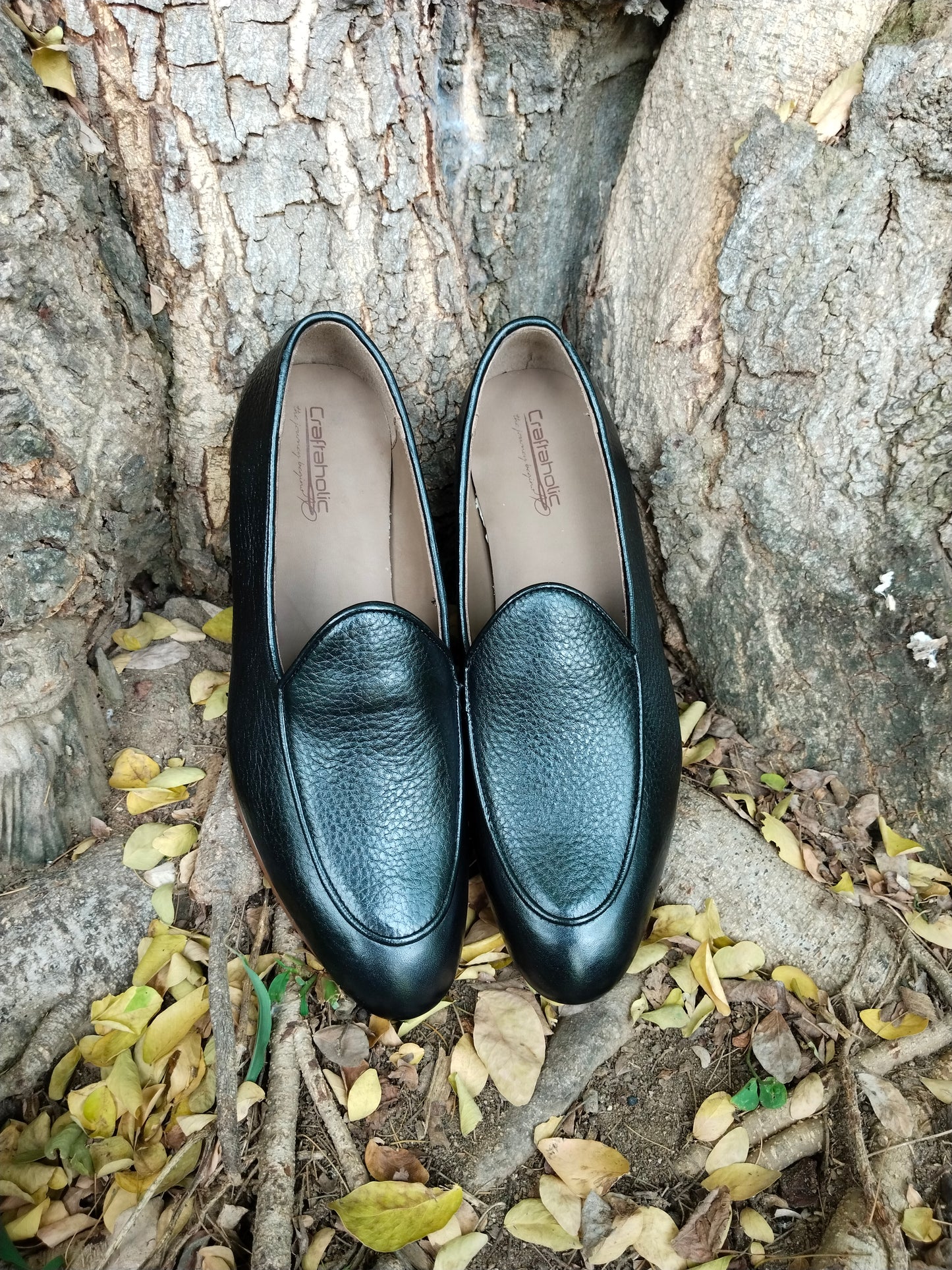 Belgian Loafer in Natural Milled Leather Black with Leather Sole