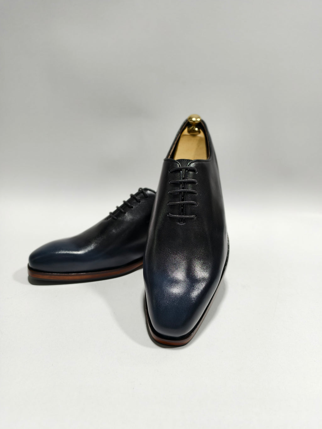 Wholecut Oxford Dual colour Hand-painted PATINA FINISHED