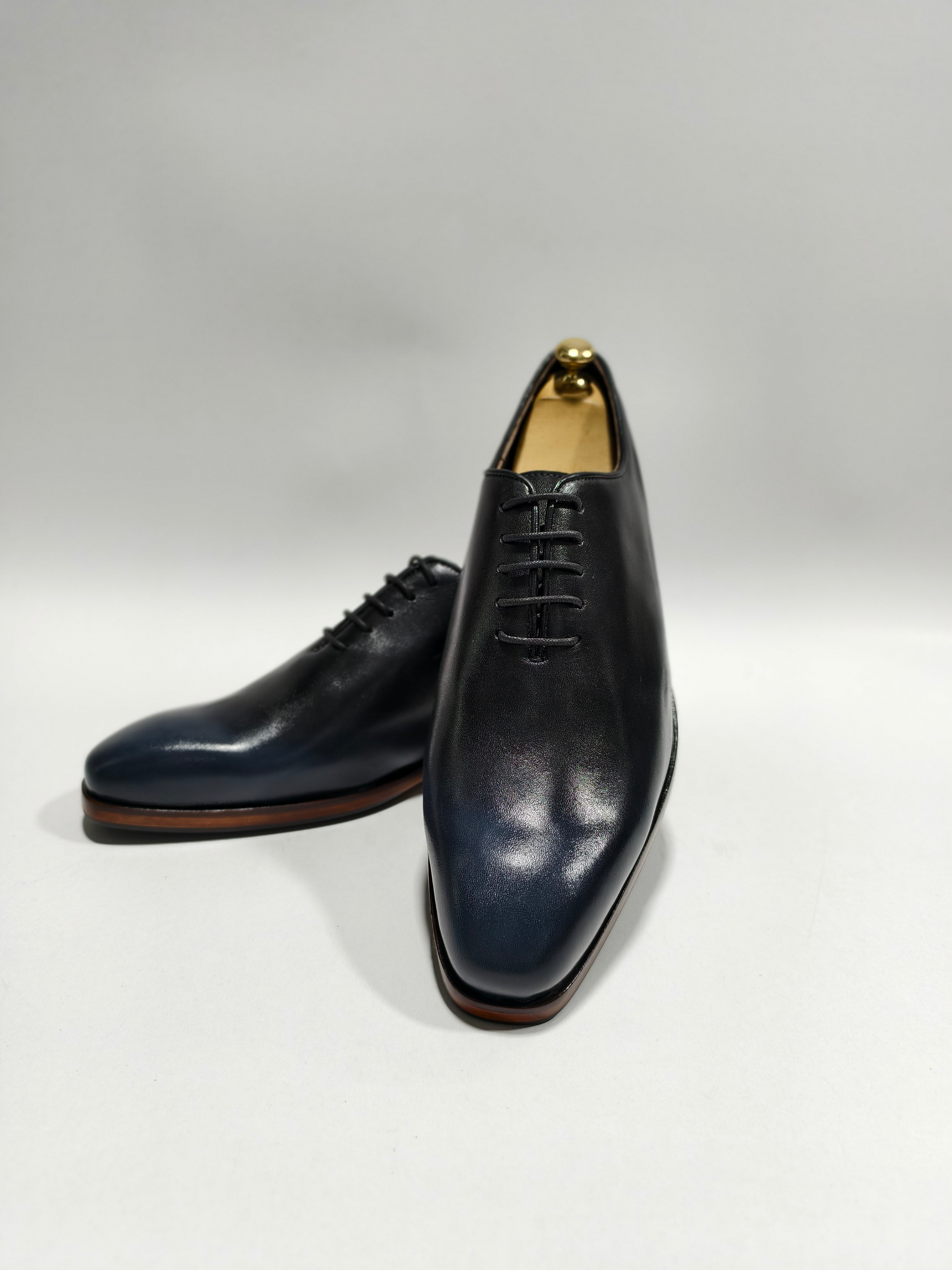 Wholecut Oxford Dual colour Hand-painted PATINA FINISHED